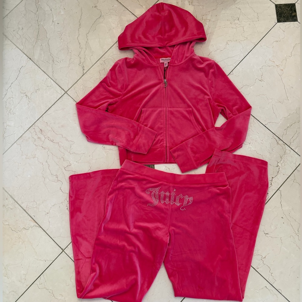 Pink Juicy Couture set